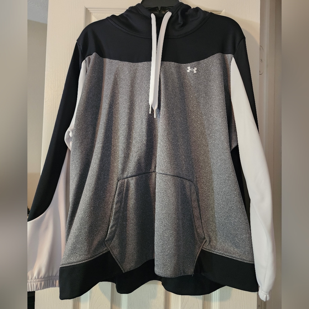EUC Under Armour Women's Plus Rival Fleece Colorblock Hoodie